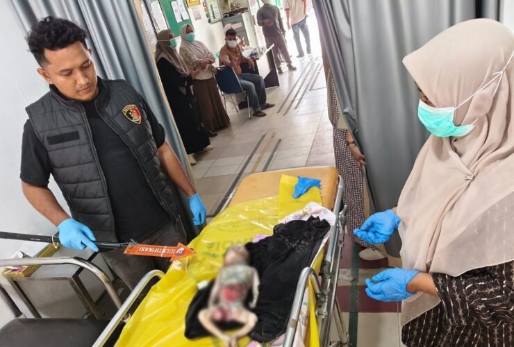 Foto lokasi penemuan jenazah bayi di Sungai Arakundo, Kecamatan Simpang Ulim, Aceh Timur