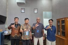 Foto bersama usai audiensi KP2KP Malili bersama Dinas PMD Kabupaten Luwu Timur membahas kepatuhan pajak desa dan implementasi Coretax.