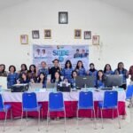 Foto bersama DJP Pemda Toraja Utara dan masyarakat dalam pelaksanaan program Sitoe Lima untuk layanan pengurusan legalitas usaha di Toraja Utara.