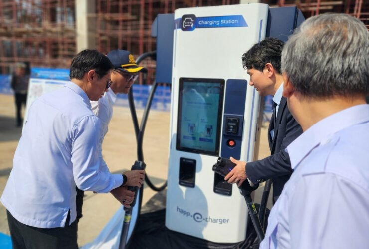 Groundbreaking pembangunan charging station BRT Cekungan Bandung di Depo Leuwipanjang, Kota Bandung, Jawa Barat. (Foto Istimewa ).