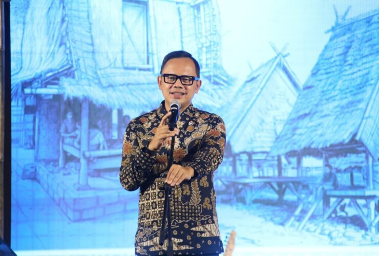 Wakil Menteri Dalam Negeri Bima Arya saat membuka Welcome Dinner Asosiasi Pemerintah Provinsi Seluruh Indonesia (APPSI) di Aruna Senggigi, Kabupaten Lombok Barat, Nusa Tenggara Barat.
