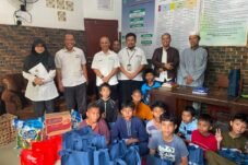 Penyerahan bantuan DJP Peduli kepada anak yatim dan duafa di Kendari.