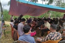 Foto pembukaan Sekolah Lapang Kakao di Desa Mattoanging, Kecamatan Kajang, Kabupaten Bulukumba.