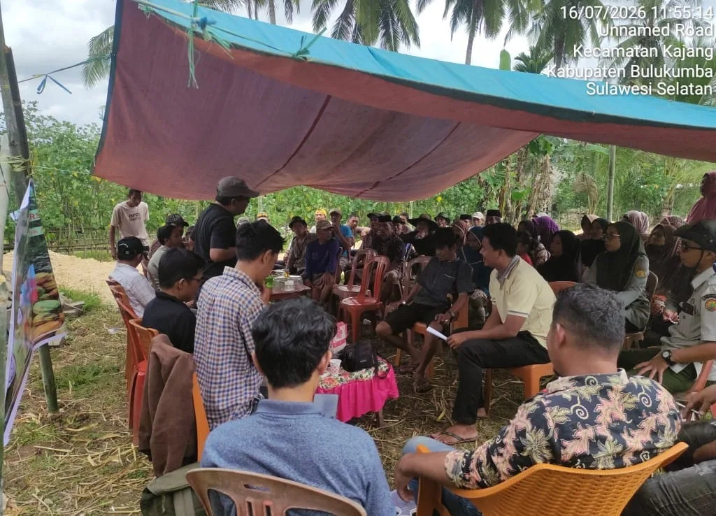 Foto pembukaan Sekolah Lapang Kakao di Desa Mattoanging, Kecamatan Kajang, Kabupaten Bulukumba.