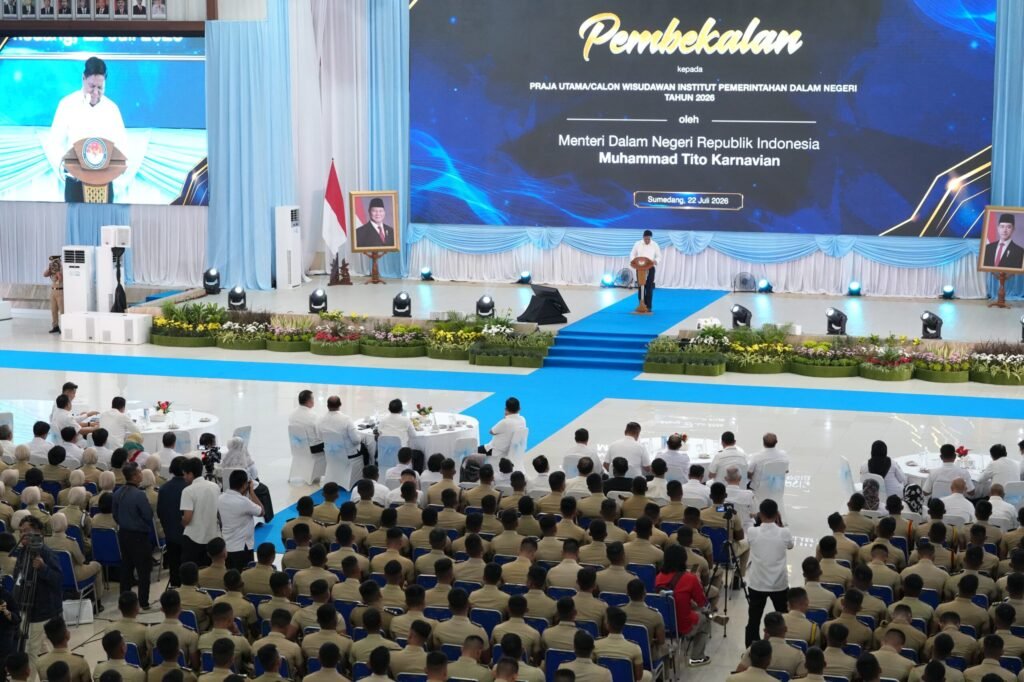 Mendagri Tito memberikan arahan kepada Praja IPDN, menegaskan rekrutmen harus bersih, transparan, dan bebas praktik suap.