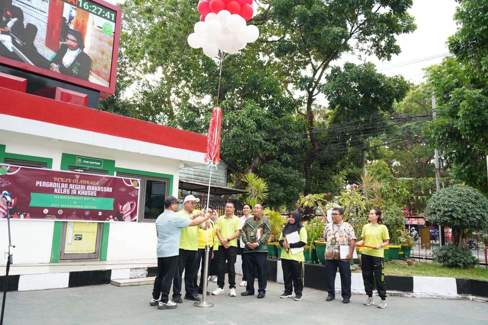 Semarak HUT RI dan MA, PN Makassar Adu Sportivitas Lewat Porseni