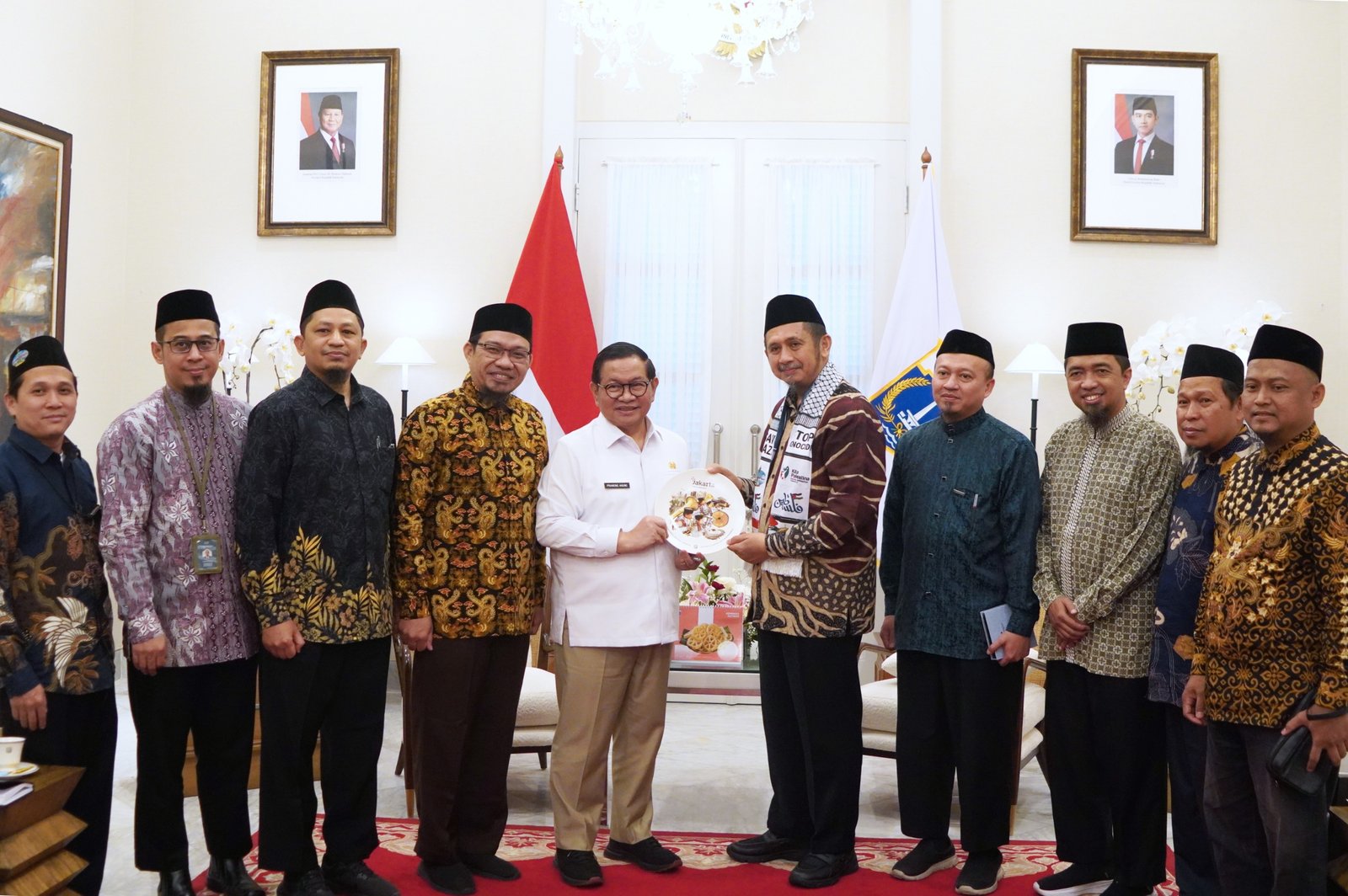 Ustaz Zaitun Rasmin Silaturahmi dengan Gubernur DKI Jakarta, Bahas Muktamar V Wahdah Islamiyah