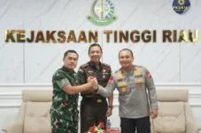 Di Sana Gunung, Di Sini Gunung, di Tengah-Tengah Ada Kopdes: Kapolda Riau, Kejati, dan Pangdam Menyatukan Denyut Kekuatan Negeri