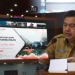 Rapat Koordinasi Pengendalian Inflasi Tahun 2026 yang dirangkaikan dengan Evaluasi Dukungan Pemda dalam Program 3 Juta Rumah secara hybrid dari Kantor Kemendagri, Jakarta, Senin (20/7/2026).