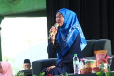 Angelina Sondakh hadir dalam Kajian Inspiratif di Masjid At-Taqwa Masangan Wetan, Sukodono, Sidoarjo.