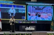 Keterangan foto: Dirjen Badilag Muchlis saat membuka Bimbingan Teknis Penguatan Pemahaman Sita dan Eksekusi di Grand Mercure Jakarta Kemayoran, Rabu (22/7/2026) 