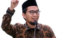 Ustadz Adi Hidayat menyampaikan pesan dakwah melalui kanal WhatsApp pada 9 Agustus 2026.