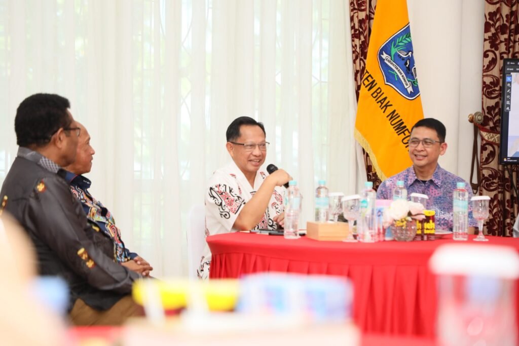 Bansos Biak Numfor Mengacu Data Biometrik Kependudukan