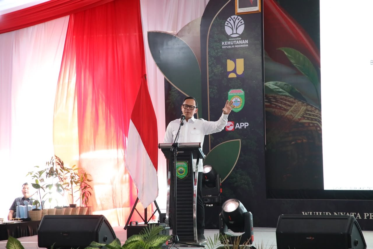 Wamendagri Bima Arya: Penghijauan Tak Boleh Berhenti di Penanaman