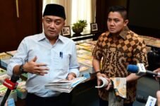 Presiden Prabowo Perintahkan Evaluasi Buku Ajar SD hingga SMA, Budaya Membaca Digenjot