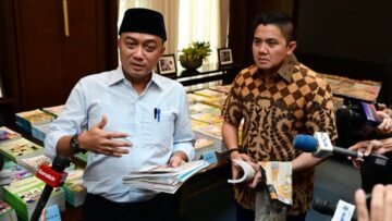 Presiden Prabowo Perintahkan Evaluasi Buku Ajar SD hingga SMA, Budaya Membaca Digenjot