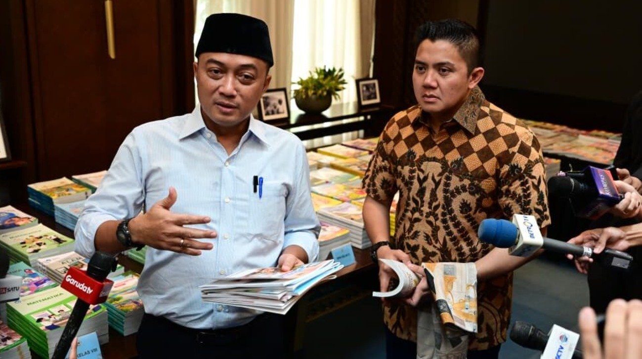 Presiden Prabowo Perintahkan Evaluasi Buku Ajar SD hingga SMA, Budaya Membaca Digenjot