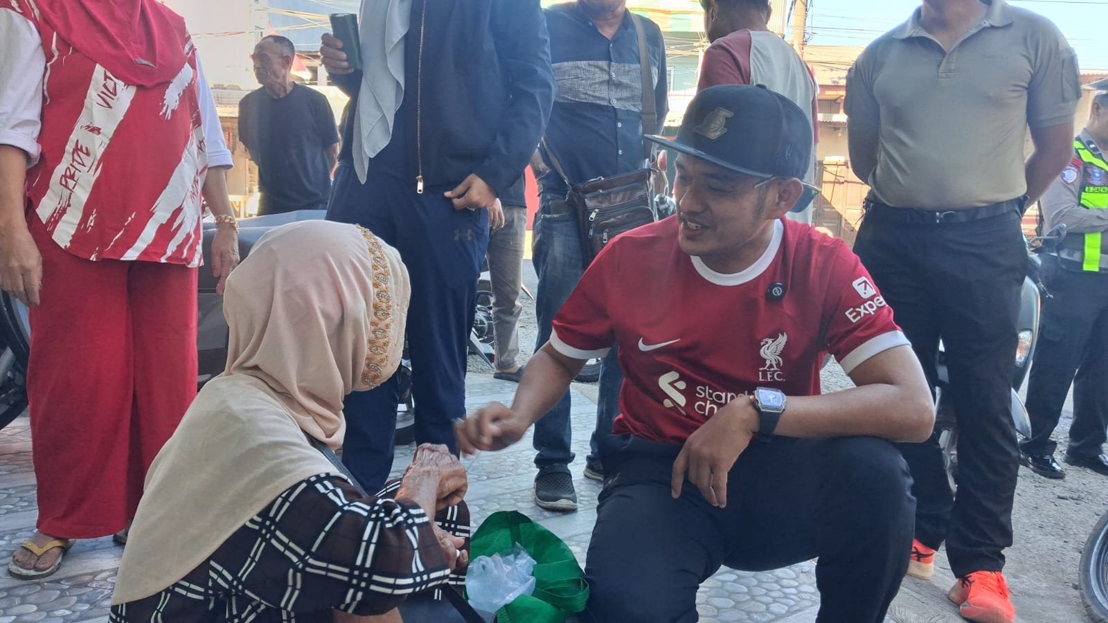 Kapolresta Gowa Berbaur, 1.000 Warga Ikut Bergerak
