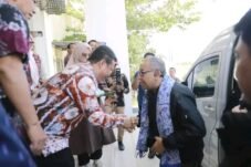 Wamenaker ke Jambi, Katamso Minta Tenaga Kerja Lokal Lebih Maju