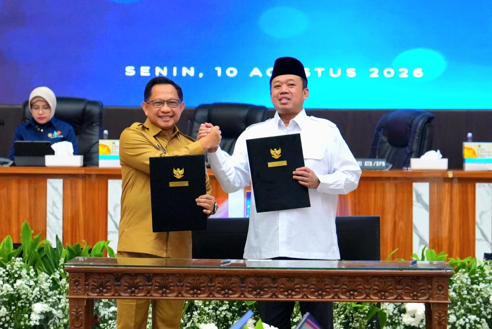Mendagri dan Menteri ATR/BPN Teken SEB Percepat Layanan BPHTB