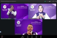 Ketua Umum Tim Pembina Posyandu Tri Tito Karnavian