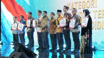 Tito Ajak Kementerian Beri Dukungan untuk Pemda Berprestasi : Banyak Kepala Daerah Baik - Baik