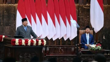 Presiden Prabowo Subianto menyampaikan pidato kenegaraan terkait RAPBN 2027 dalam Rapat Paripurna DPR RI di Jakarta, Jumat, 14 Agustus 2026. (BPMI Setpres)