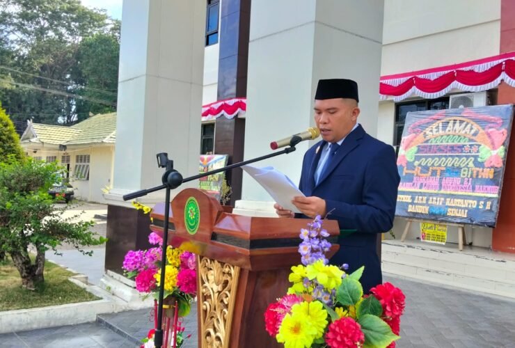 Ketua PN Sinjai Pimpin Upacara HUT ke-81 Mahkamah Agung