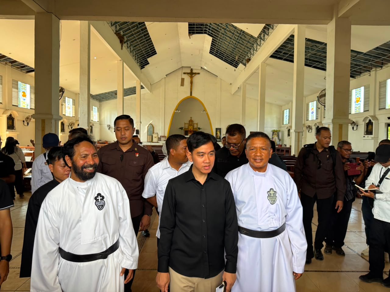 Gereja Santa Maria Magdalena Nangahure.