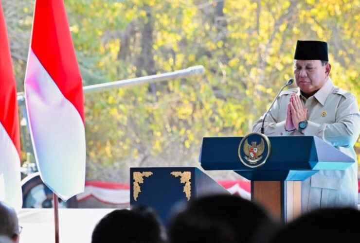 Presiden Prabowo membahas penanganan karhutla di Jembrana Bali.