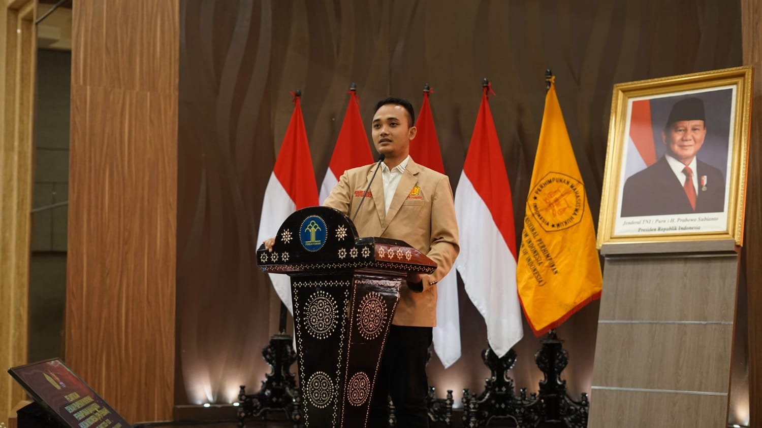 Ketua Umum DPN PERMAHI Azhar Sidiq S.