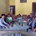 Serda Srianto, Babinsa Manyarejo Koramil 20/Plupuh, menghadiri Pengajian Akbar Lapanan MWC NU Kecamatan Plupuh di Masjid Darussalam, Desa Manyarejo, Sragen, Kamis (27/8/2026). Sumber foto: Agus Kemplu.