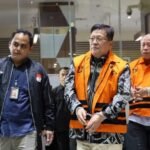 KPK Tahan Empat Tersangka Korupsi Komisi Asuransi Perkapalan Jasindo