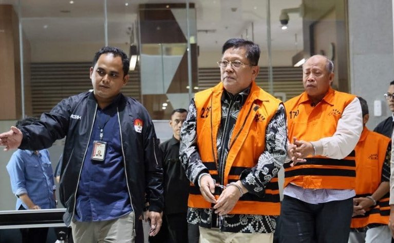 KPK Tahan Empat Tersangka Korupsi Komisi Asuransi Perkapalan Jasindo