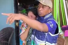 Syaharuddin Tinjau Jalan, Warga Bulucenrana Terharu