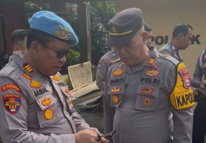 Sipropam Periksa Ponsel Anggota dalam Gaktiblin Sinjai Utara