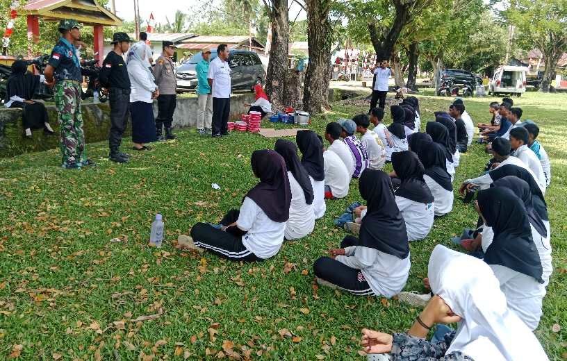 Camat dan Kapolsek Sinjai Timur Kawal Langsung Latihan Paskibraka