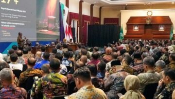 Foto kegiatan KPK dan Kemendagri menggelar rapat koordinasi penguatan integritas 47 pemerintah daerah di Surabaya. (Redho/InsertRakyat.com).