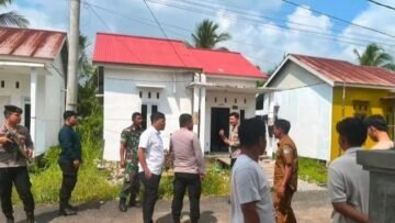 Foto: Personel Polres Tanjung Jabung Barat di lokasi kejadian.