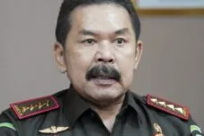 Jejak Rp9,2 Miliar, Mengapa Mantan Bupati Rohil Belum Tersangka?