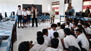 KPK Mengajar di SMP Negeri Matawai La Pawu
