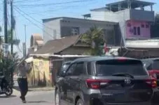 Hasan Fadhlyh Urai Macet Panjang di Gowa