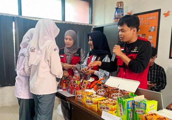 KKN Unhas Sulap Literasi Koperasi Jadi Permainan Seru