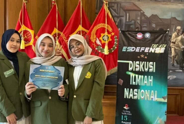 Tim mahasiswa Fakultas Kedokteran UPN Veteran Jawa Timur meraih Best Oral Presenter ES-Defense 2026 melalui penelitian biokomposit berbahan ampas tebu dan serat ijuk.