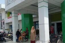 Siti Munawaroh Menatap Hari Baru Setelah Perawatan di RSUD KH Daut Arif