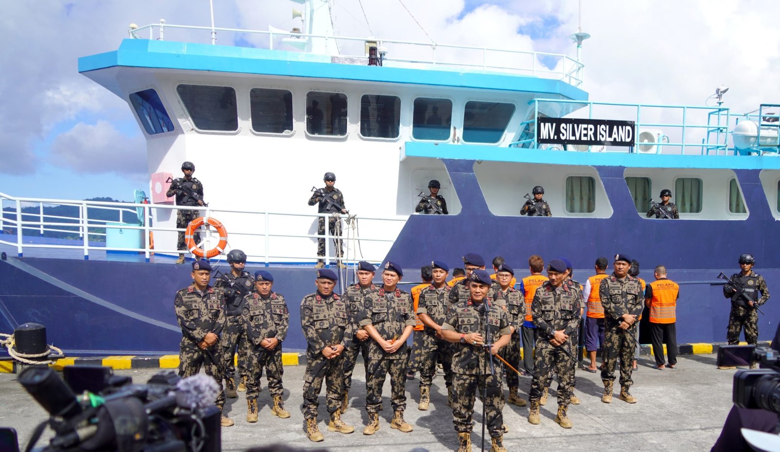 Napoleon, Ikan Besar yang Disembunyikan di Perut Kapal