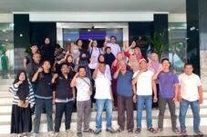 Kompor Riau meminta Wali Kota Pekanbaru menyelesaikan persoalan Pasar Kodim terkait HGB, dokumen pengelolaan, dan pembayaran kios.