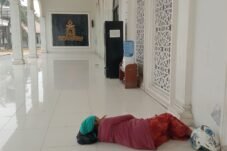 Siti Munawaroh Dirujuk ke RSUD Raden Mattaher, Tembok Tak Peka!