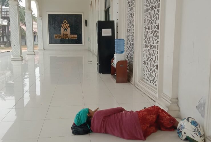 Siti Munawaroh Dirujuk ke RSUD Raden Mattaher, Tembok Tak Peka!