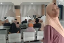 Siti Munawaroh menjalani pelayanan kesehatan di RSUD Raden Mattaher Jambi.